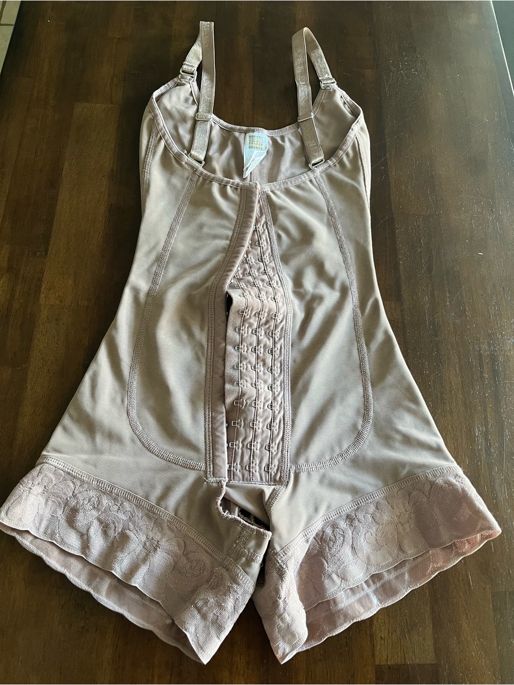Ann Cherry faja size small